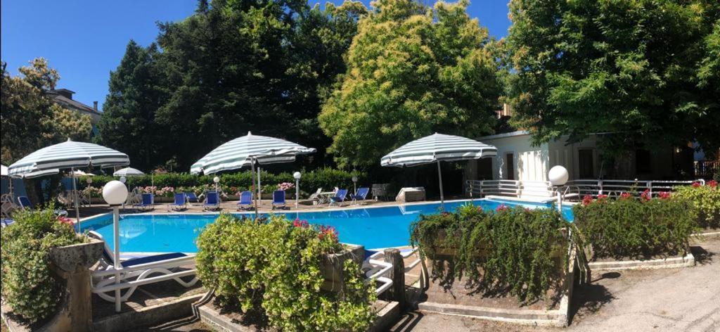 Mondial Park Hotel 4*