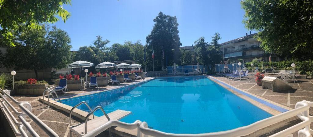 Mondial Park Hotel 4*